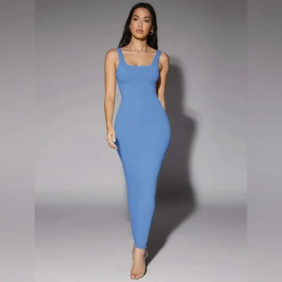 Baby blue dress. - Picture 1 of 2